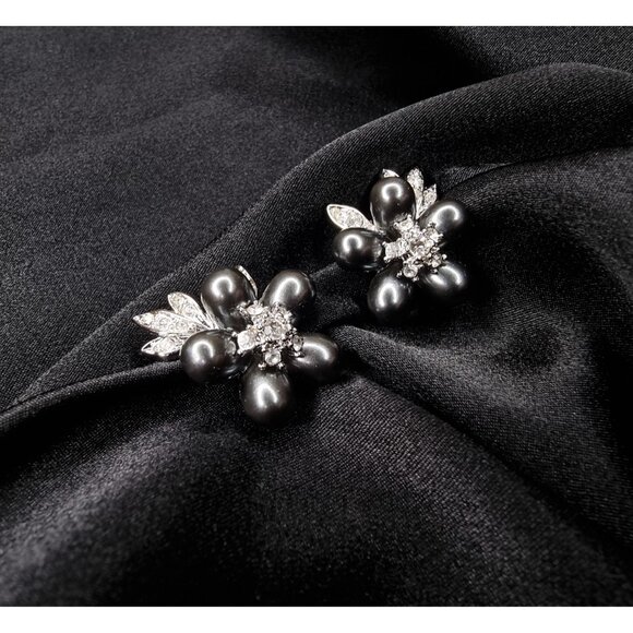 Vintage Nolan Miller Flower Clip-On Earrings W/ Rhinestones & Faux Black Pearls - Picture 3 of 5